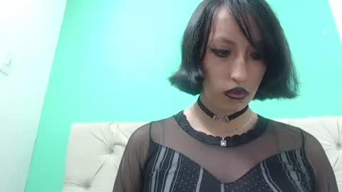 amoremerchmar online show from June 21, 3:32 am