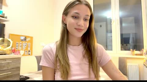 Amy Chill online show from April 5, 5:34 pm