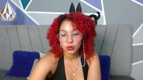 amy_white_1 online show from January 16, 11:50 am