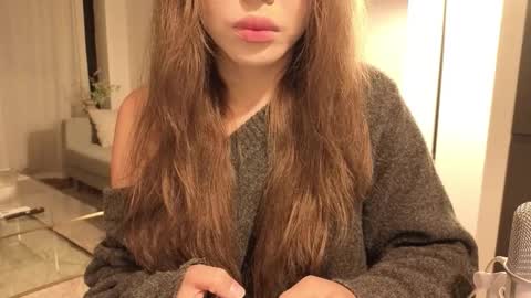 girl next door named Amy online show from January 8, 7:34 am