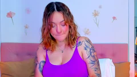 Amyevaans1 online show from June 22, 6:27 pm