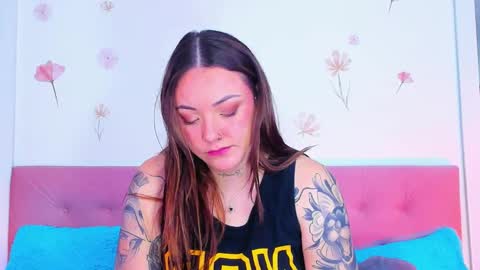 Amyevaans1 online show from November 22, 4:31 pm