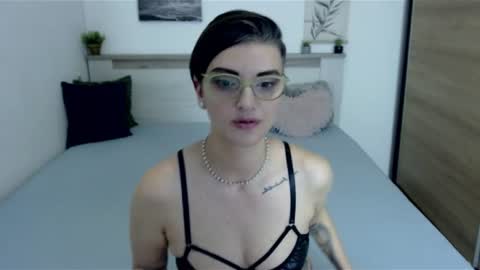 Hi there guys  My pleasure in your hands  pvt is open online show from July 21, 7:25 pm