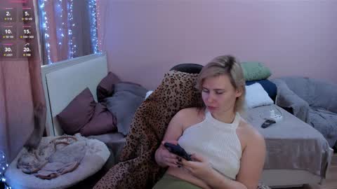 amymilson online show from March 26, 12:07 pm