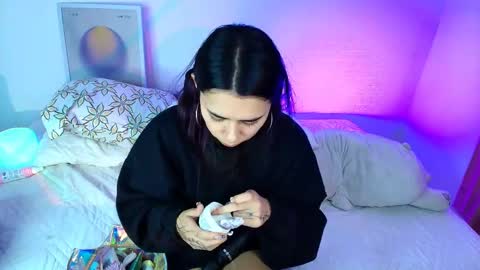 Amy ... Nice to meet u   thumb up me please its important online show from April 4, 1:37 am