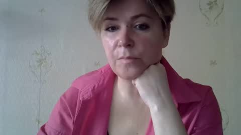 amyvalentine1 online show from March 31, 6:24 am