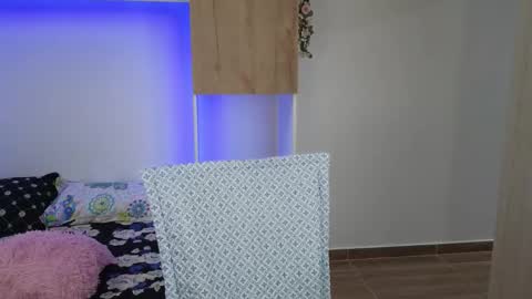 Ana Melissa online show from January 18, 8:27 pm