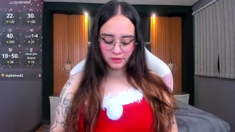 Ana online show from December 23, 8:57 pm