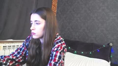 Anna online show from December 16, 1:06 pm