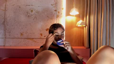 Snapshot of anaelle_bardin chatting on September 8, 7:13 pm Anna online show from September 8, 7:13 pm