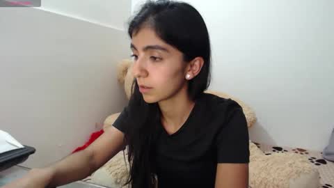 Anahi Browns online show from March 17, 9:19 pm