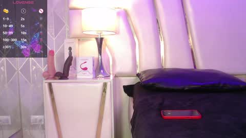 Anahis online show from April 11, 7:45 am