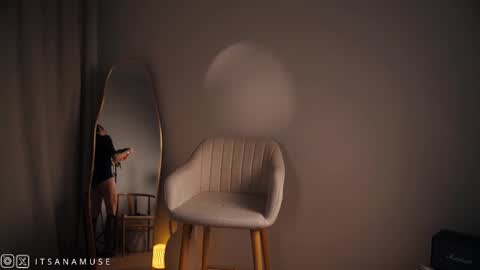 Ana online show from December 2, 9:50 pm