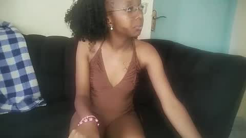 Snapshot of ananablossom chatting on October 26, 6:09 am Ananablossom online show from October 26, 6:09 am