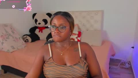 A N A  my connection hours are from 600 pm to 12 pm Colombian time online show from January 11, 1:27 am