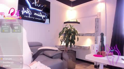 ana online show from March 12, 10:17 pm