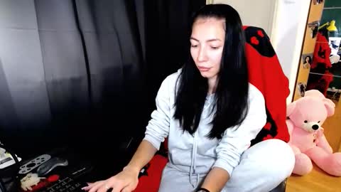 sweetSin online show from October 15, 9:34 am