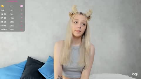 andneveragain online show from December 6, 11:33 am