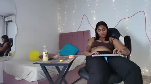 andre_lezcano online show from July 5, 1:34 am