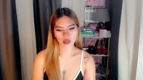 andrea06121998 online show from April 19, 6:10 pm