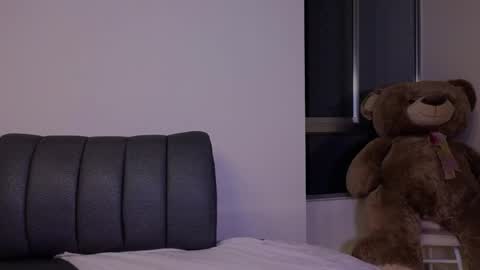    online show from April 10, 6:30 am