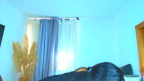 andrea online show from February 28, 1:21 pm