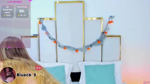 Snapshot of andy_bluee chatting on October 4, 6:41 am Andy bluee  online show from October 4, 6:41 am