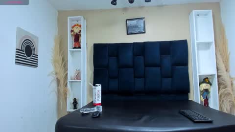 Andy Look online show from September 14, 5:05 am