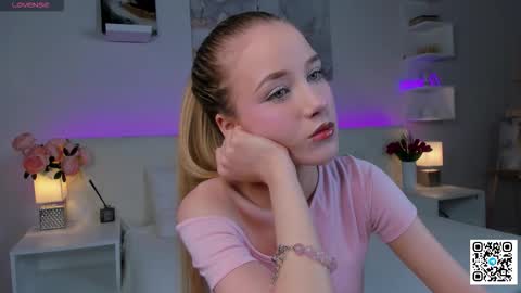 Anelly online show from October 13, 9:34 am