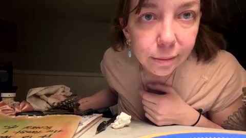 aneoakley online show from November 9, 10:44 am