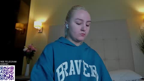 Anet Dream online show from December 4, 7:25 pm