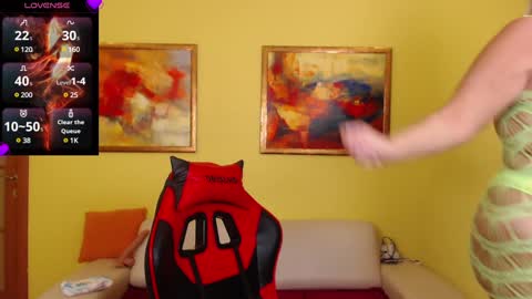 Alice PRIVATE IS OPEN online show from February 2, 12:35 pm