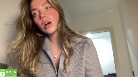 Snapshot of angel_from_sky chatting on February 9, 1:46 pm Greetings Jess online show from February 9, 1:46 pm