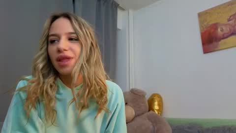 Gabriella online show from March 7, 4:36 pm