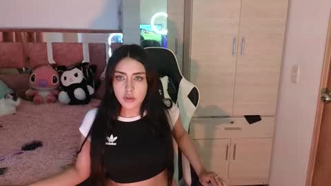 angeline online show from December 25, 7:14 am