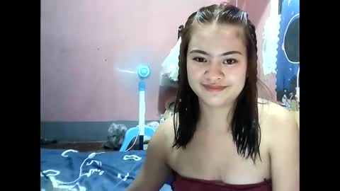 angela_rose12345 online show from May 9, 7:21 am