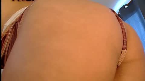 Angela online show from December 17, 7:40 pm