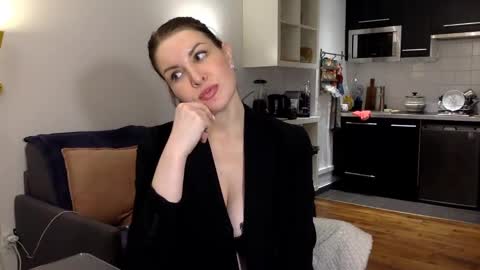 Angela online show from February 16, 7:49 pm