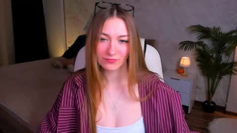 angelanabelle online show from December 17, 2:21 pm