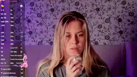 Darsi Anty online show from November 30, 3:05 pm