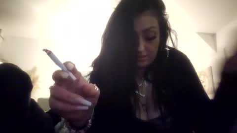 angeldevlin81 online show from June 6, 12:17 am