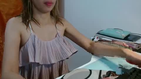 Angel online show from February 14, 11:31 am