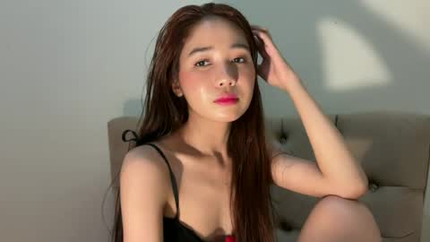 angelic_slutt online show from July 3, 9:26 am