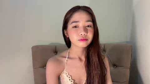 angelic_slutt online show from July 15, 8:30 am