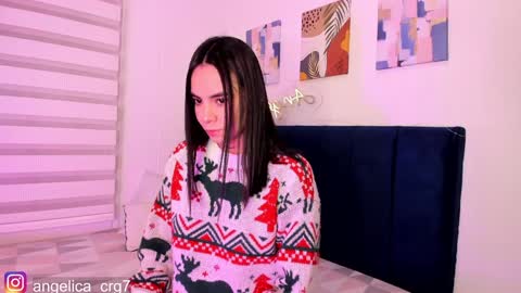 Snapshot of angelica_rose7 chatting on December 15, 4:29 am angelica_rose7 online show from December 15, 4:29 am