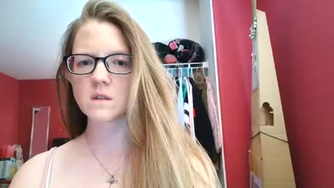 AngelicAngel online show from July 22, 9:05 pm