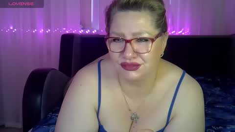 AngelinaGlam online show from July 13, 4:30 pm