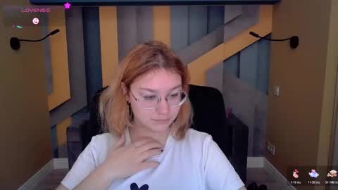 AngelinaLow online show from January 12, 12:32 pm