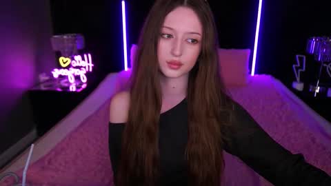 Snapshot of angellblush chatting on September 18, 3:10 pm AngelBlush online show from September 18, 3:10 pm