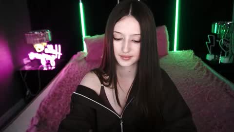 Snapshot of angellblush chatting on October 15, 1:36 pm AngelBlush online show from October 15, 1:36 pm